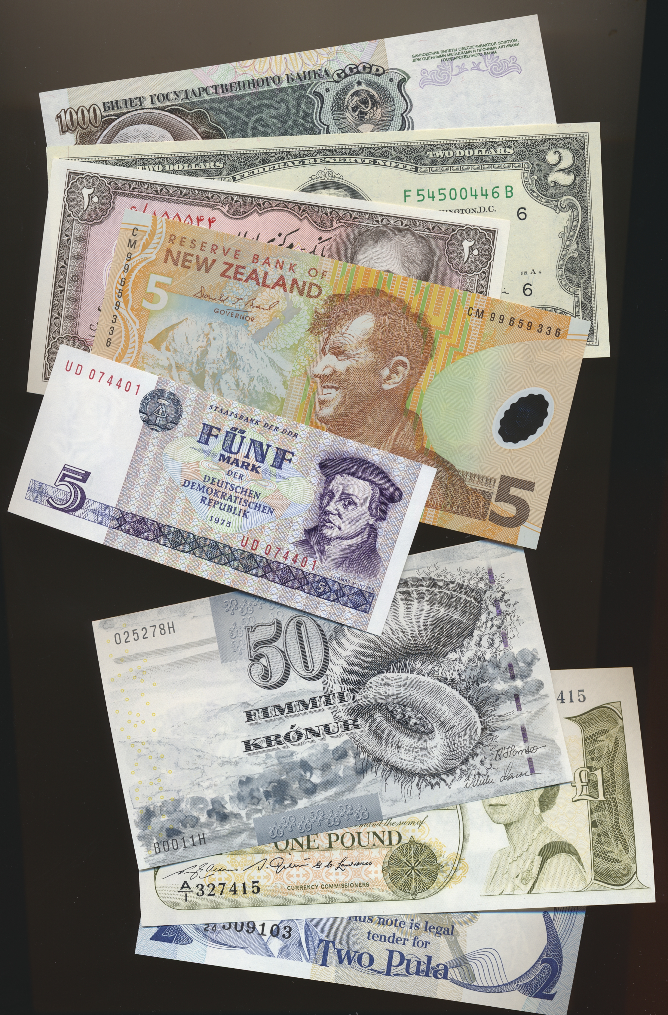 Hele Verden 8 forskjellige, moderne sedler Kv 0