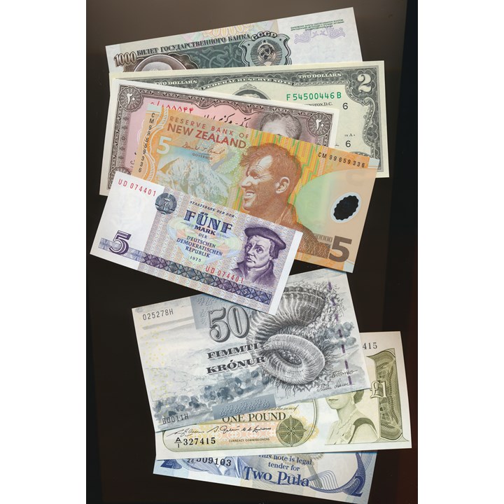 Hele Verden 8 forskjellige, moderne sedler Kv 0