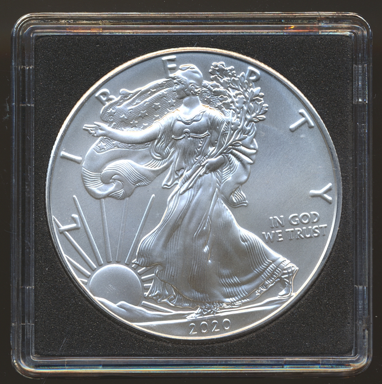 10 Stk USA Silver Eagle 1 Oz 999 Sølv UNC i Quadrum-kapsler